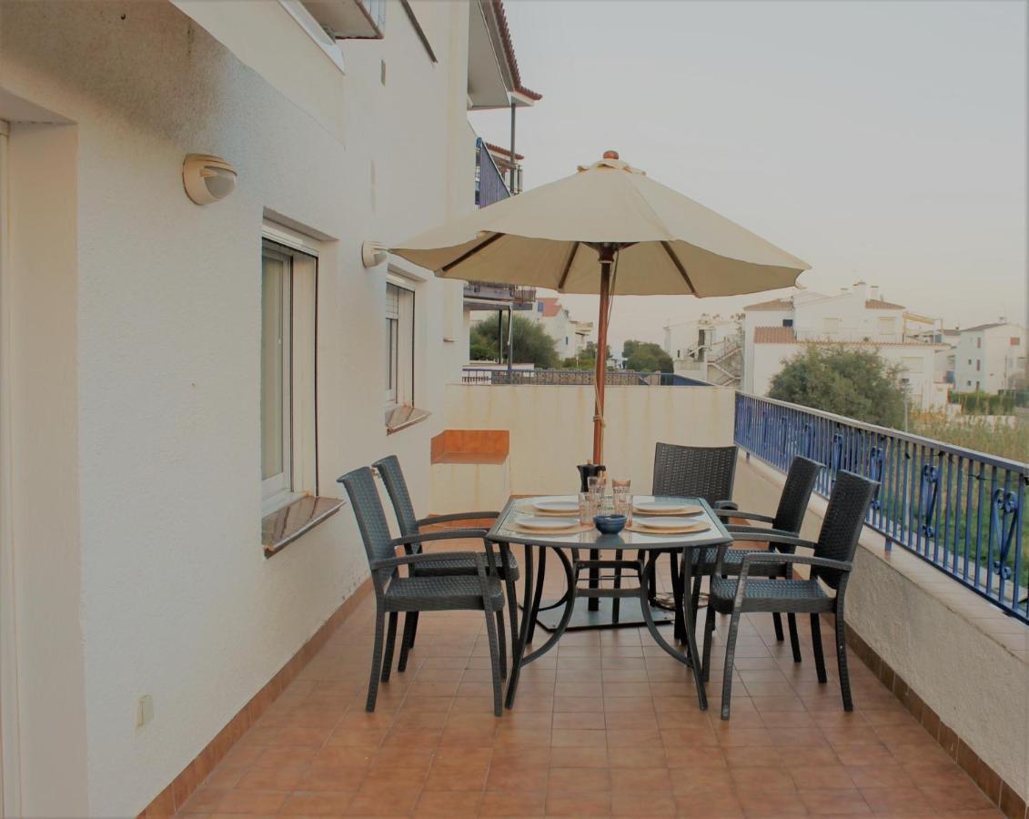 Apartament Amb Terrassa I Parking Llança Buitenkant foto